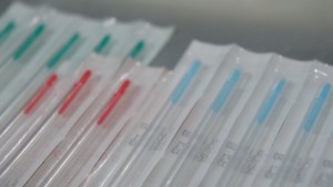 腰痛とお腹の鍼灸治療とは?